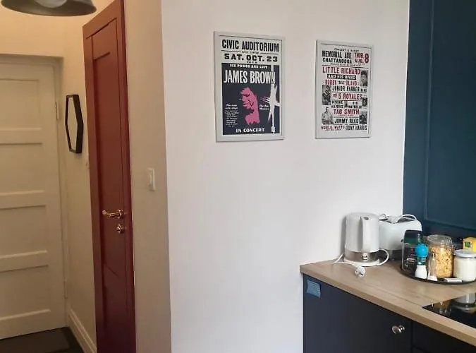 Mariensztat - Swan2 *